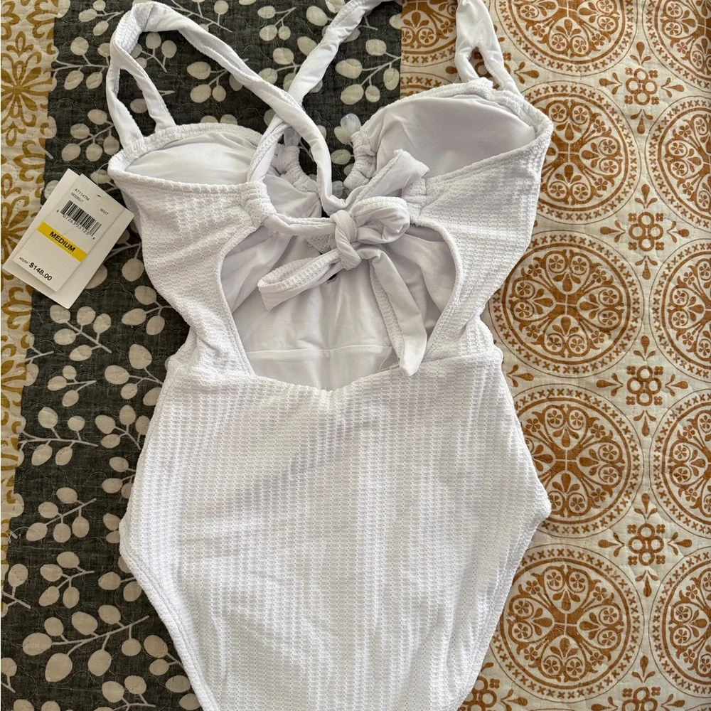 BECCA White Textured One Piece Swimsuit - Picture 4 of 5